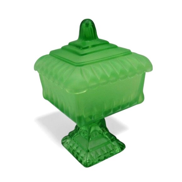 Green Glass Covered Square Pedestal CANDY DISH Vintage - Picture 1 of 10